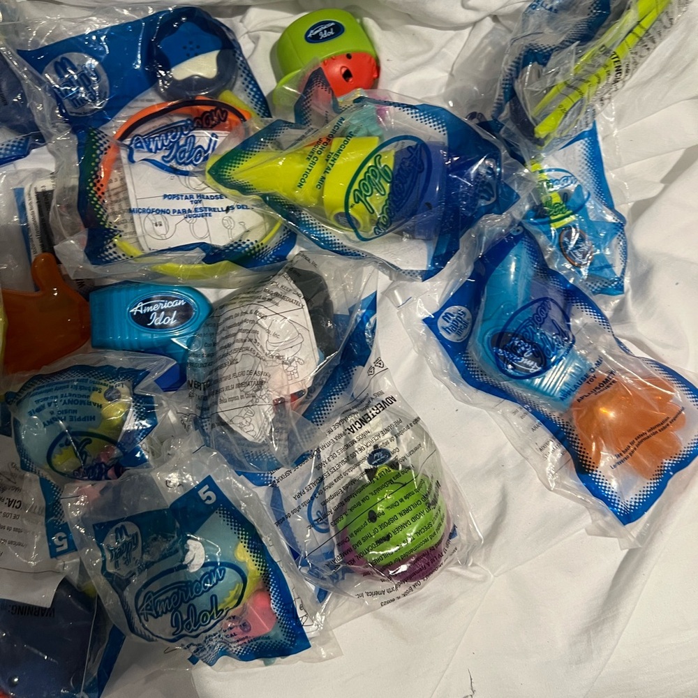 Lot of McDonald's 2008 American Idol Happy Meal Toys